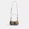Ashton-schoudertas in kenmerkend jacquard