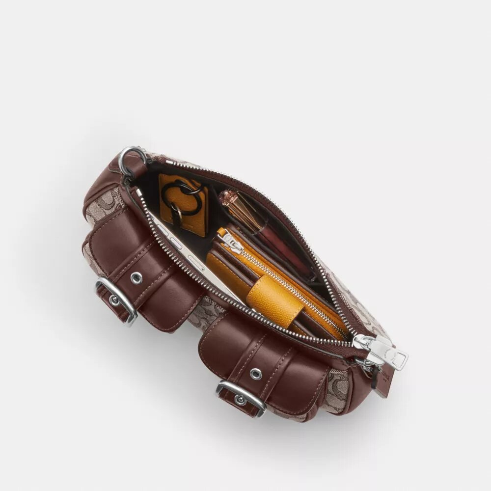 Ashton-tas in kenmerkend jacquard