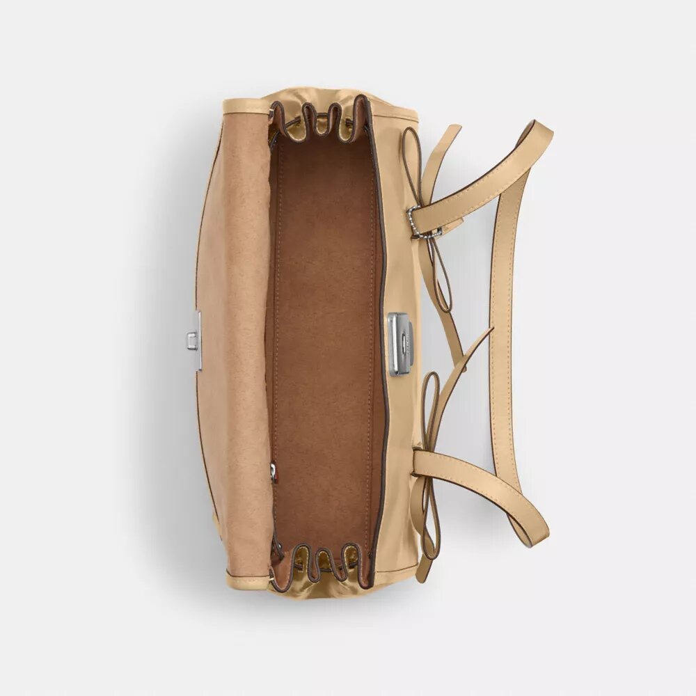 Bridget-schoudertas met klep en strikken