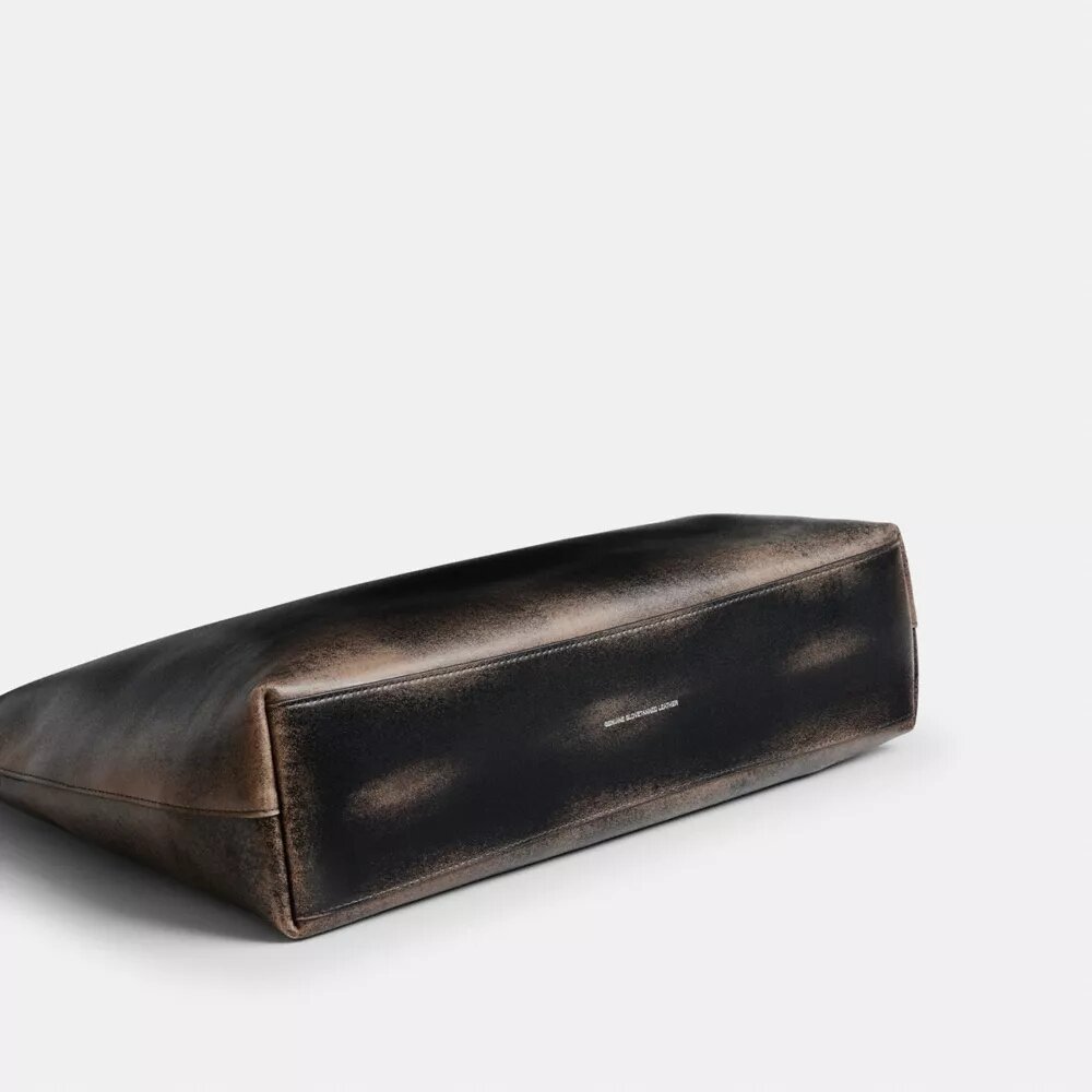 Brooklyn-schoudertas 39 in Loved Leather