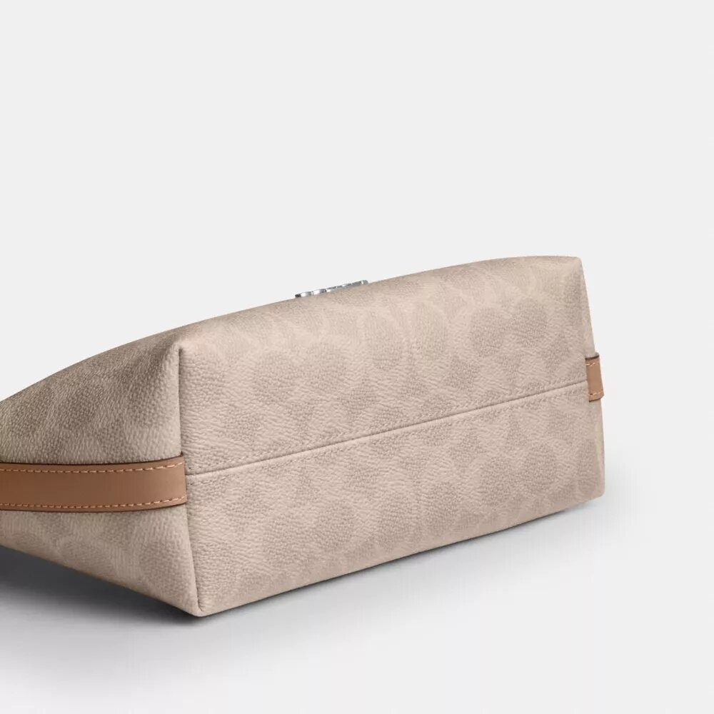 Caitlin-schoudertas van Signature Canvas