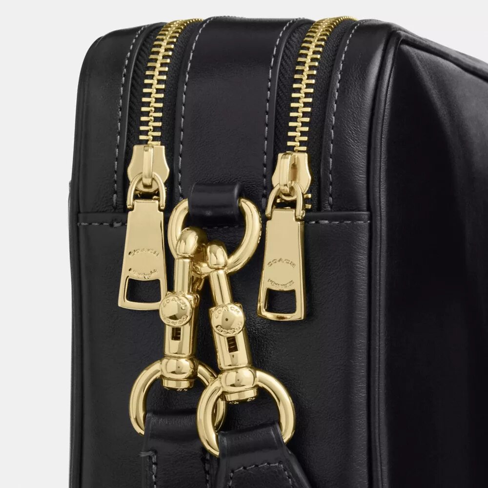 Carey-crossbodytas