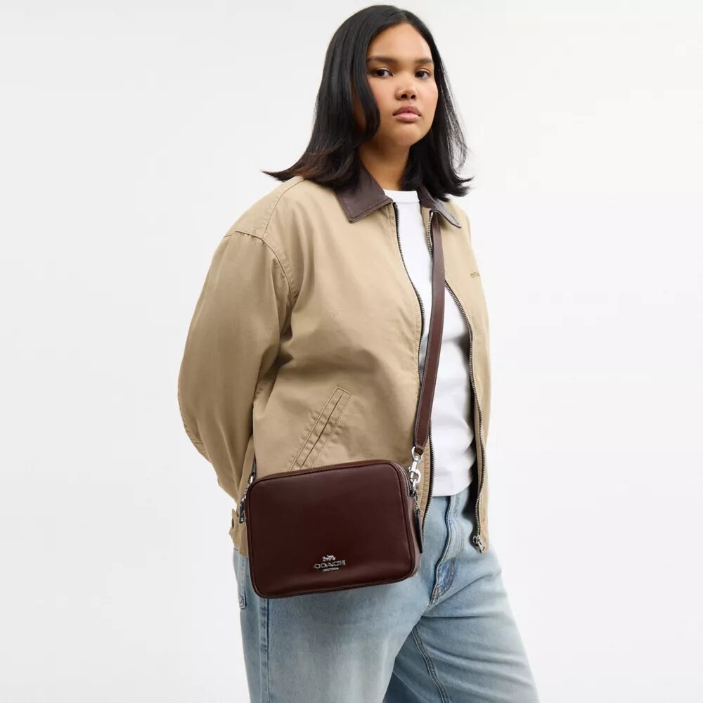 Carey-crossbodytas