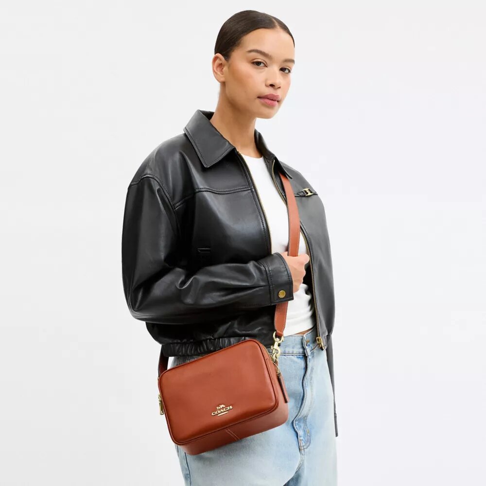 Carey-crossbodytas
