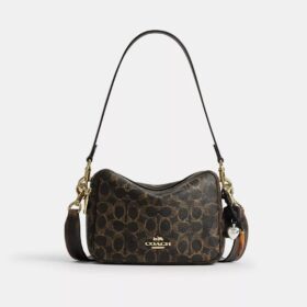 Carey-crossbodytas van het ‘Loved’ Signature Canvas met bedels