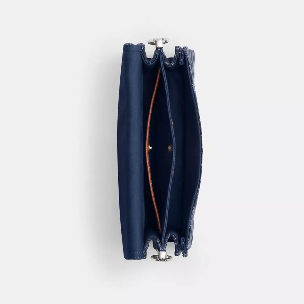 Chain Tabby-schoudertas in kenmerkend denim