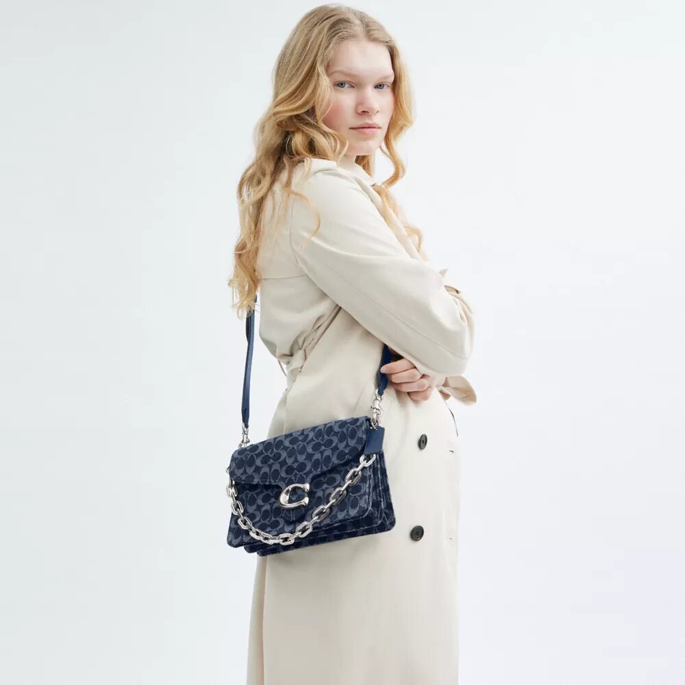 Chain Tabby-schoudertas in kenmerkend denim