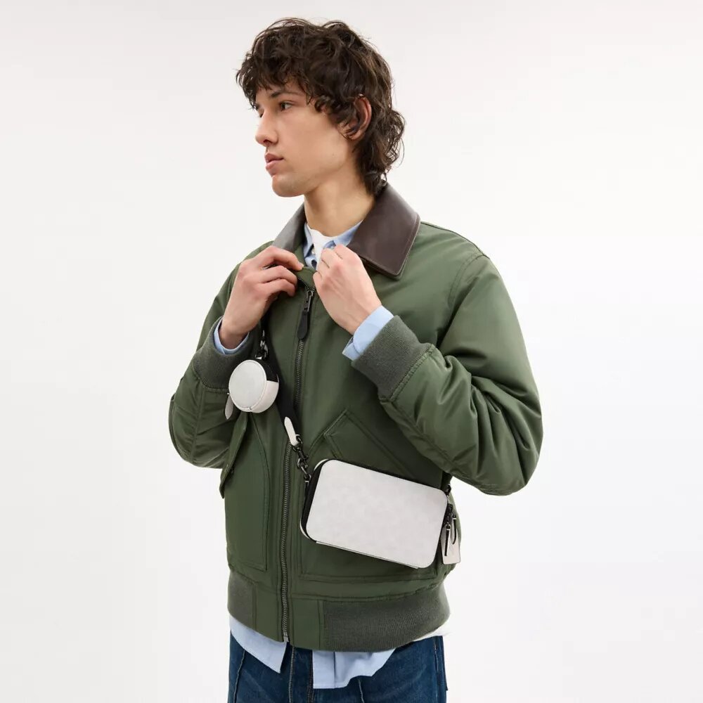 Charter slanke Crossbodytas van Signature Canvas