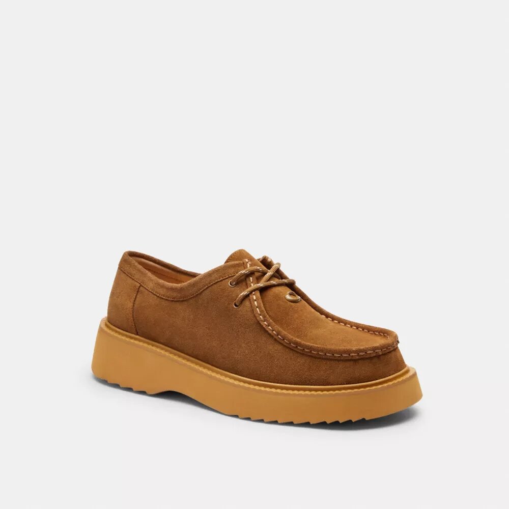Chukka boots