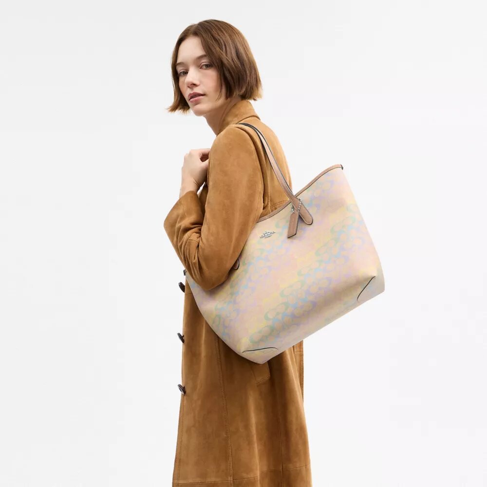 City Tote Bag van Rainbow Signature Canvas