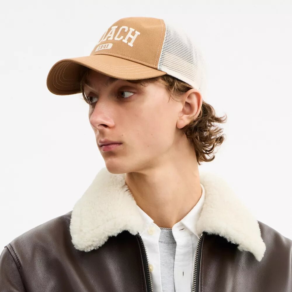 Coach 1941 Varsity-truckerpet