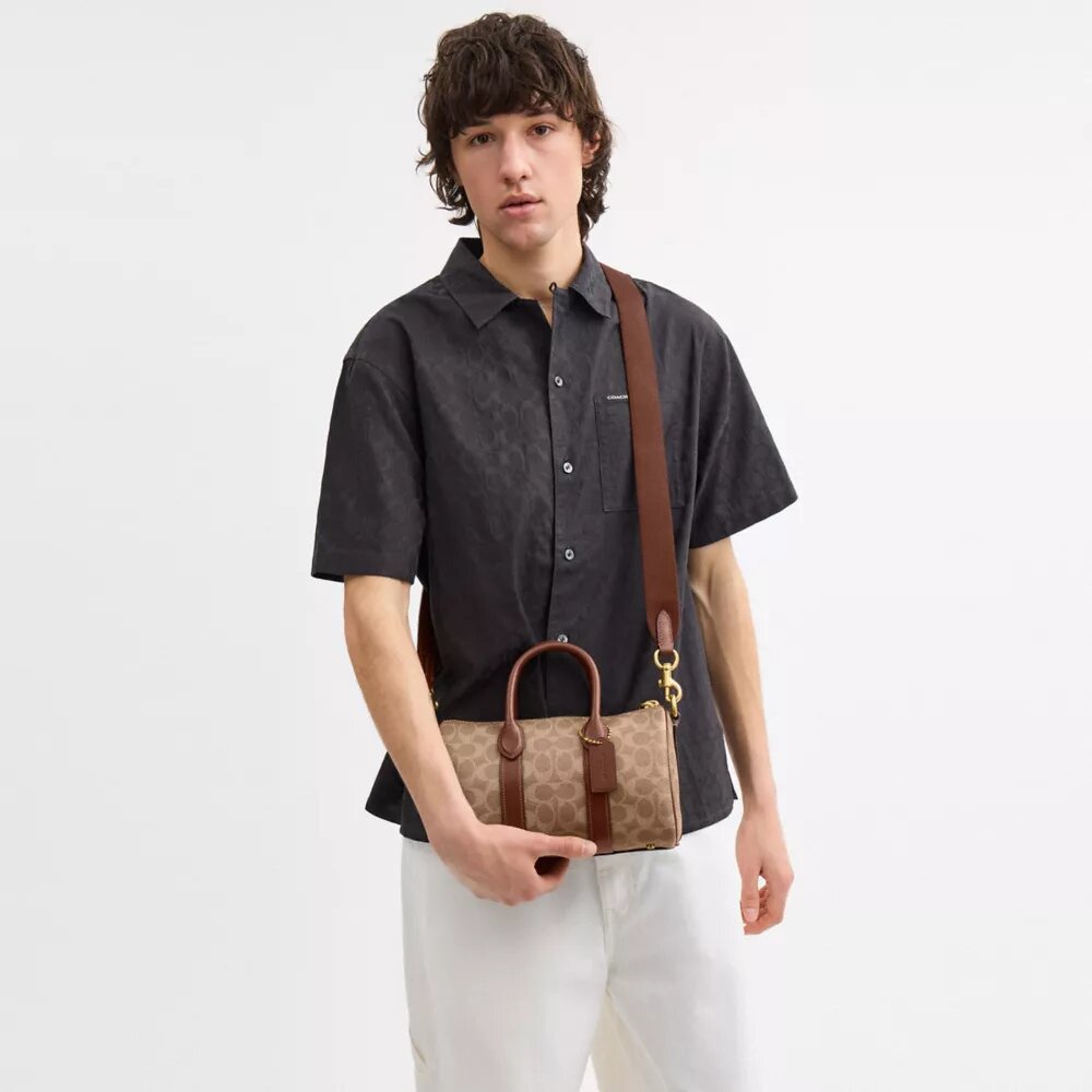 Compass Bag 25 van Signature Canvas
