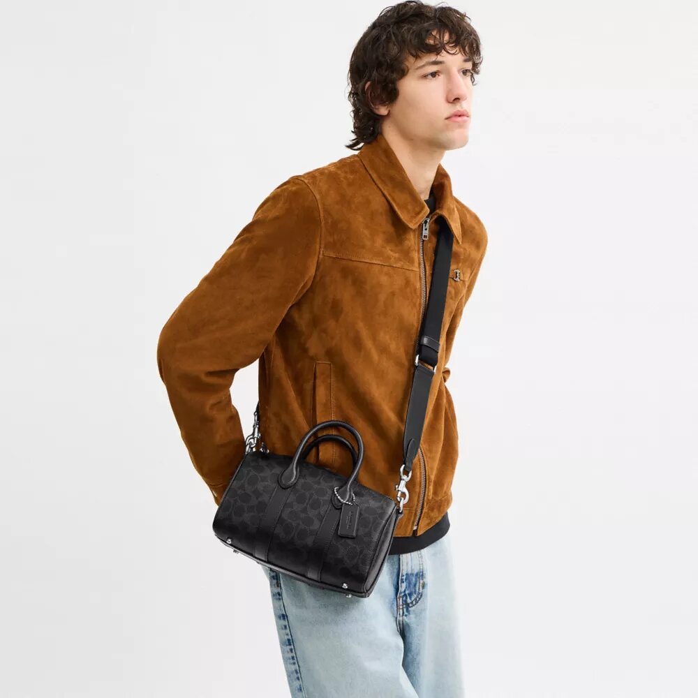 Compass Bag 25 van Signature Canvas