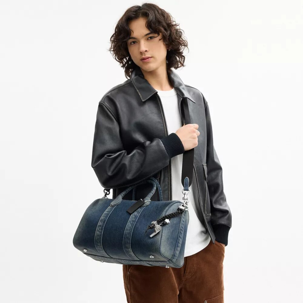 Compass-tas 35 van regeneratief katoendenim met bedels