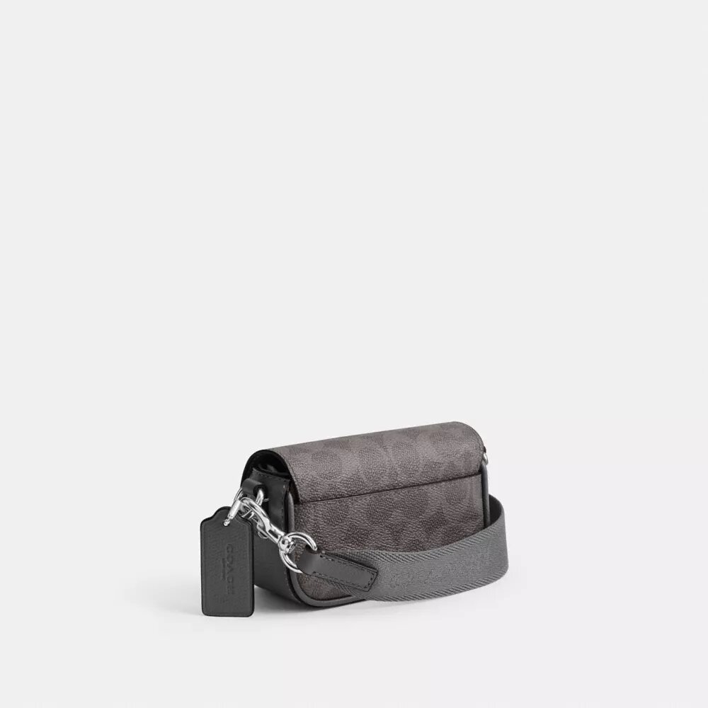 Crossbodytas met klep van Signature Canvas