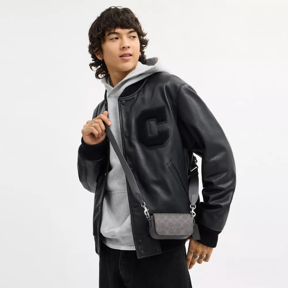 Crossbodytas met klep van Signature Canvas