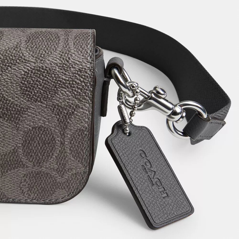 Crossbodytas met klep van Signature Canvas