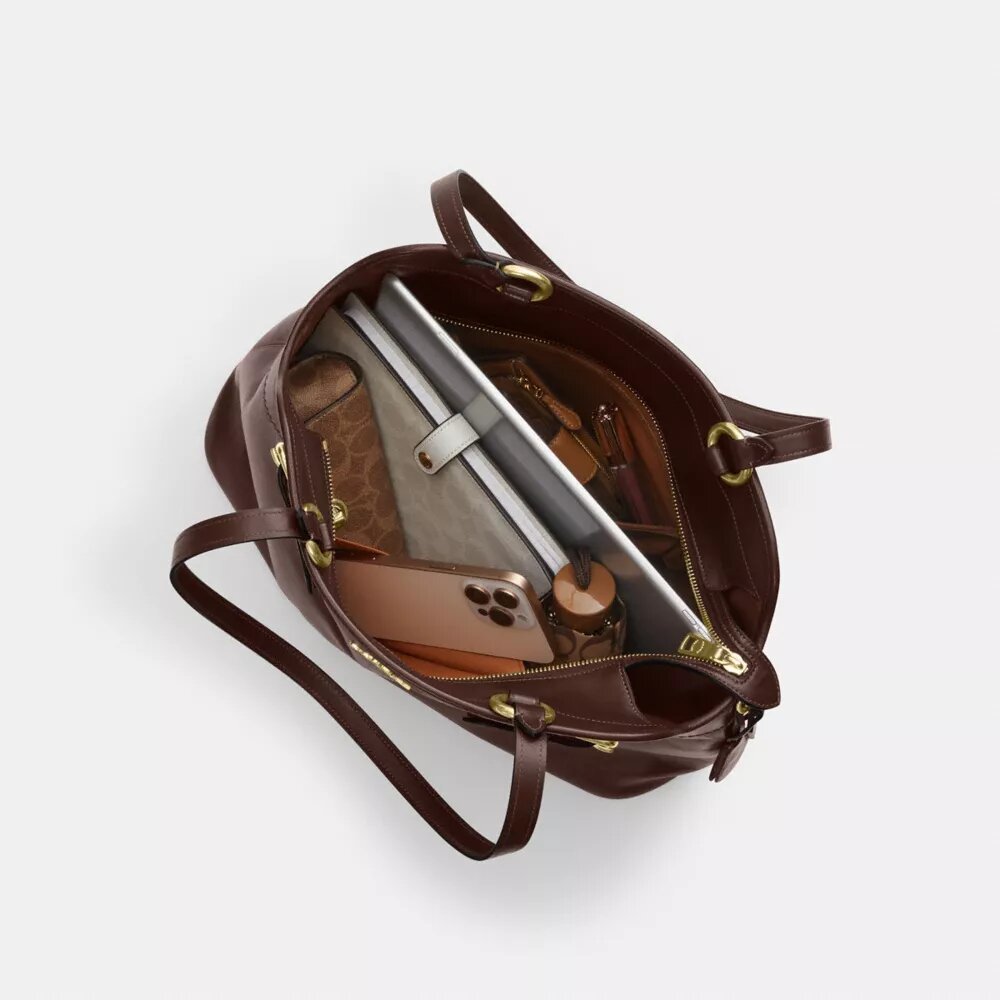 Easton Tote bags