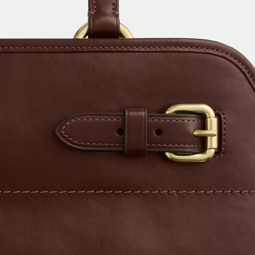 Easton Tote bags