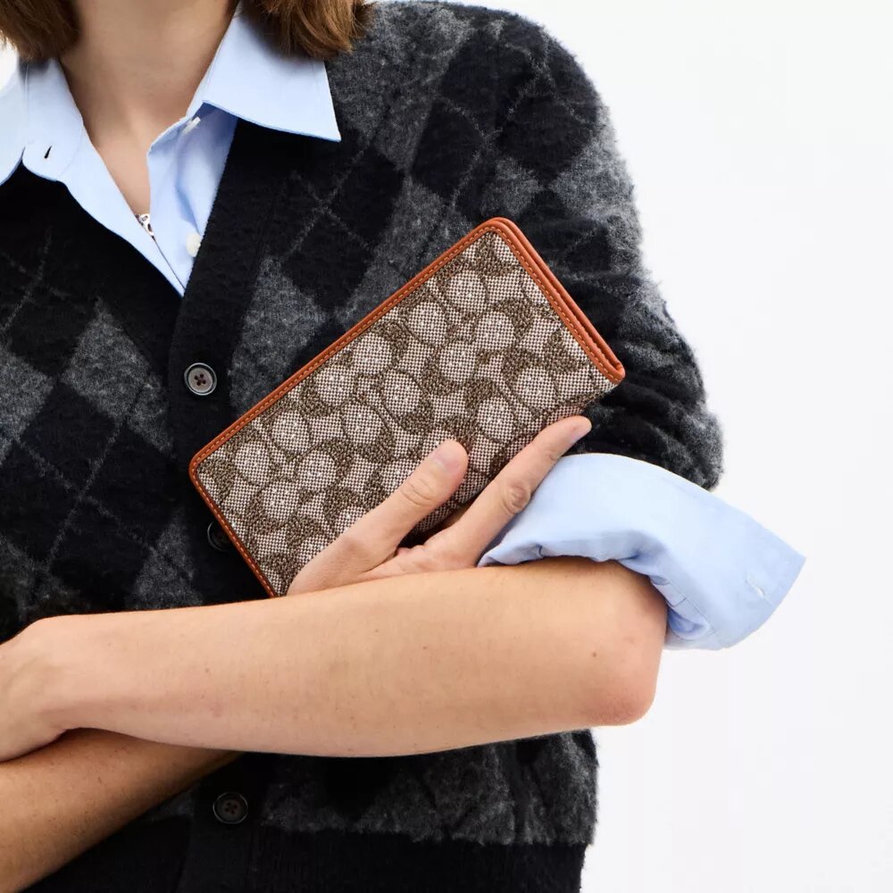 Essential Slim-portemonnee in Crystal Signature-jacquard