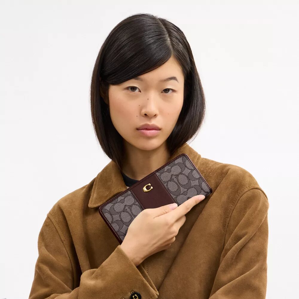 Essential Slim-portemonnee in kenmerkend jacquard