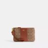Essential Small polsbandtasje van Signature Canvas