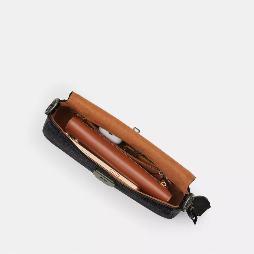 Etta kleine Schoudertasche mit Klep
