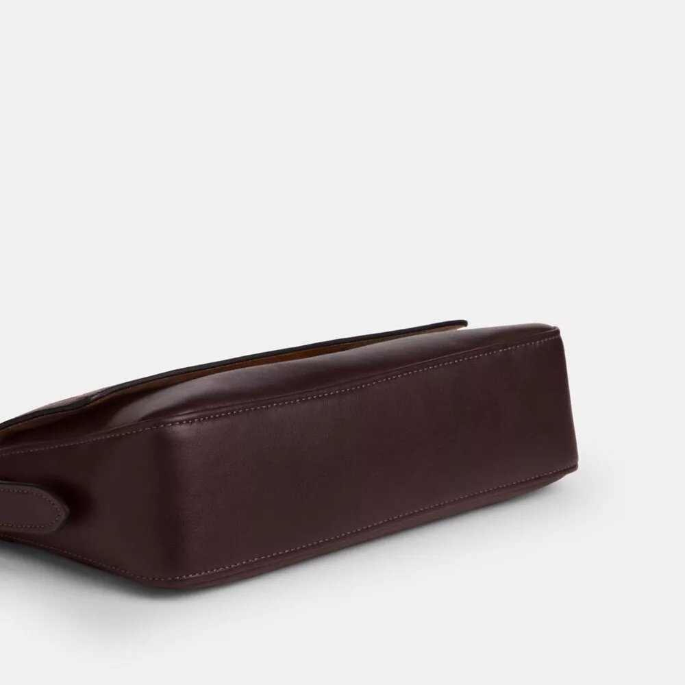 Etta kleine Schoudertasche mit Klep