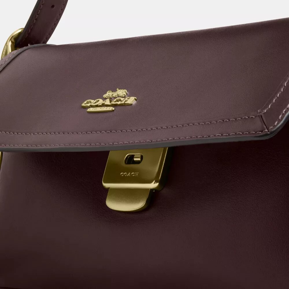 Etta kleine Schoudertasche mit Klep