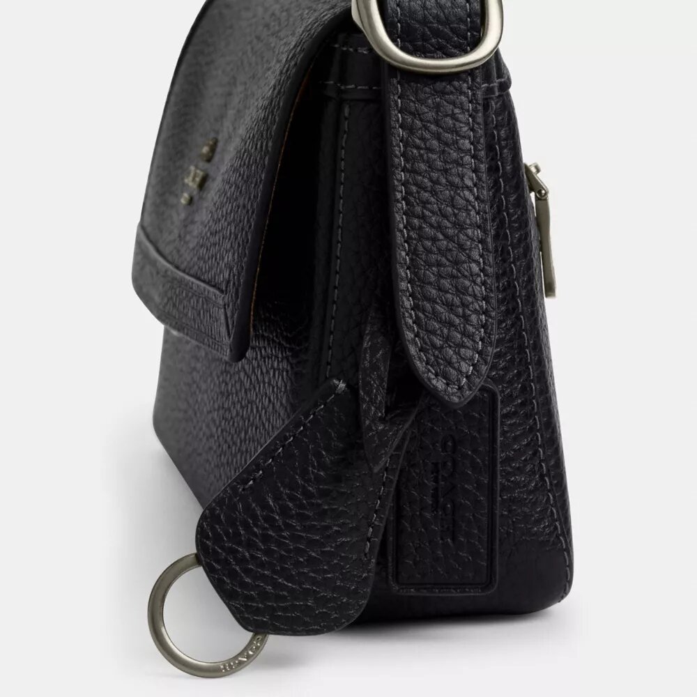 Etta kleine Schoudertasche mit Klep