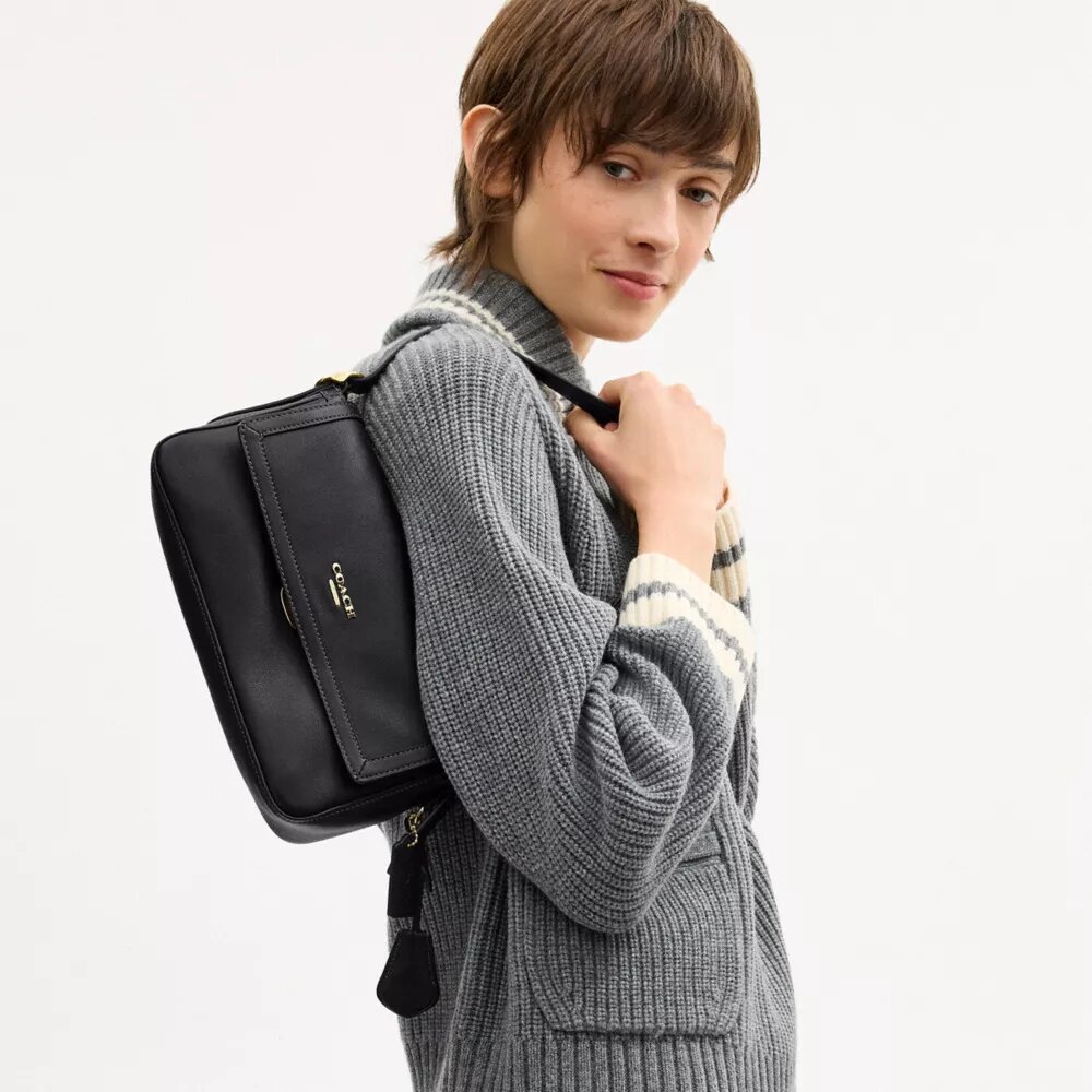 Etta kleine Schoudertasche mit Klep