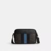 Graham-crossbodytas van Signature Canvas met varsity-strepen