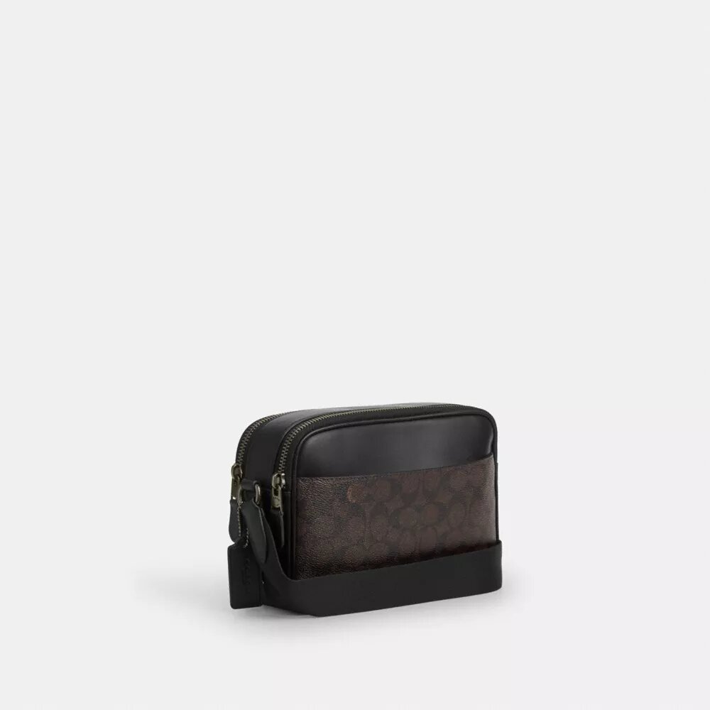 Graham-crossbodytas van Signature Canvas met varsity-strepen