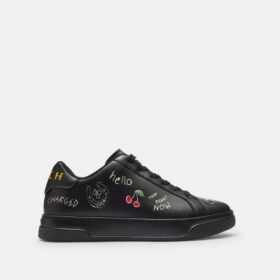 Hoge sneakers met schetsprint