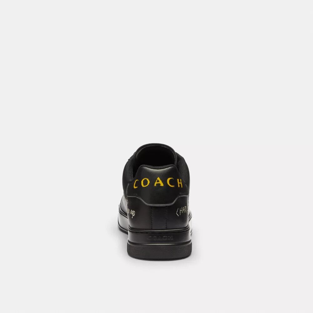 Hoge sneakers met schetsprint