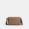 Jack kleine crossbodytas met klep van Signature Canvas