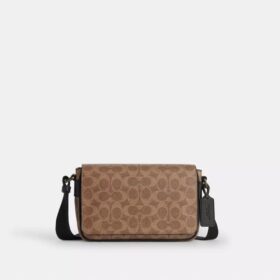 Jack kleine crossbodytas met klep van Signature Canvas