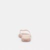 Jelly-teenslippers in kenmerkend ontwerp