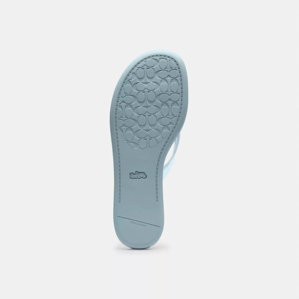 Jelly-teenslippers in kenmerkend ontwerp