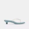 Jelly-teepaardje in kenmerkende stijl als Sandalen