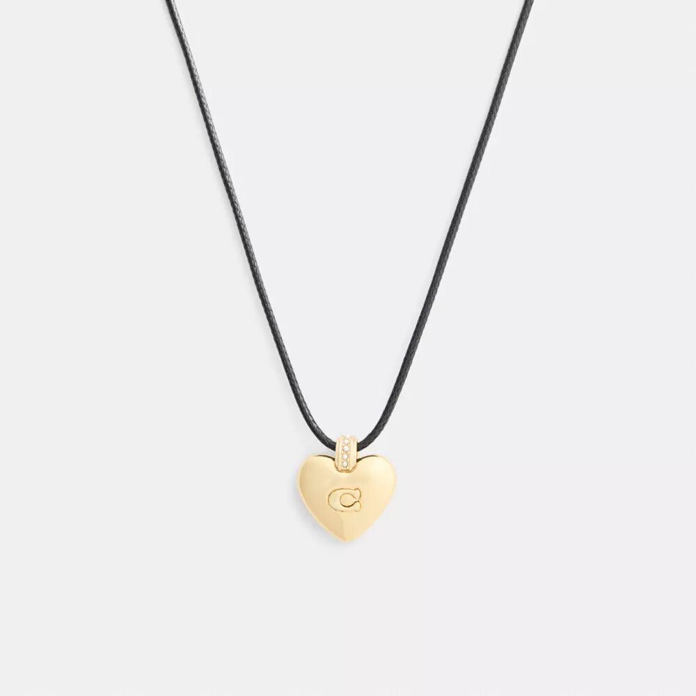 Ketting met kenmerkende hartvormige hanger