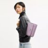 Klare crossbodytas van kenmerkend leer