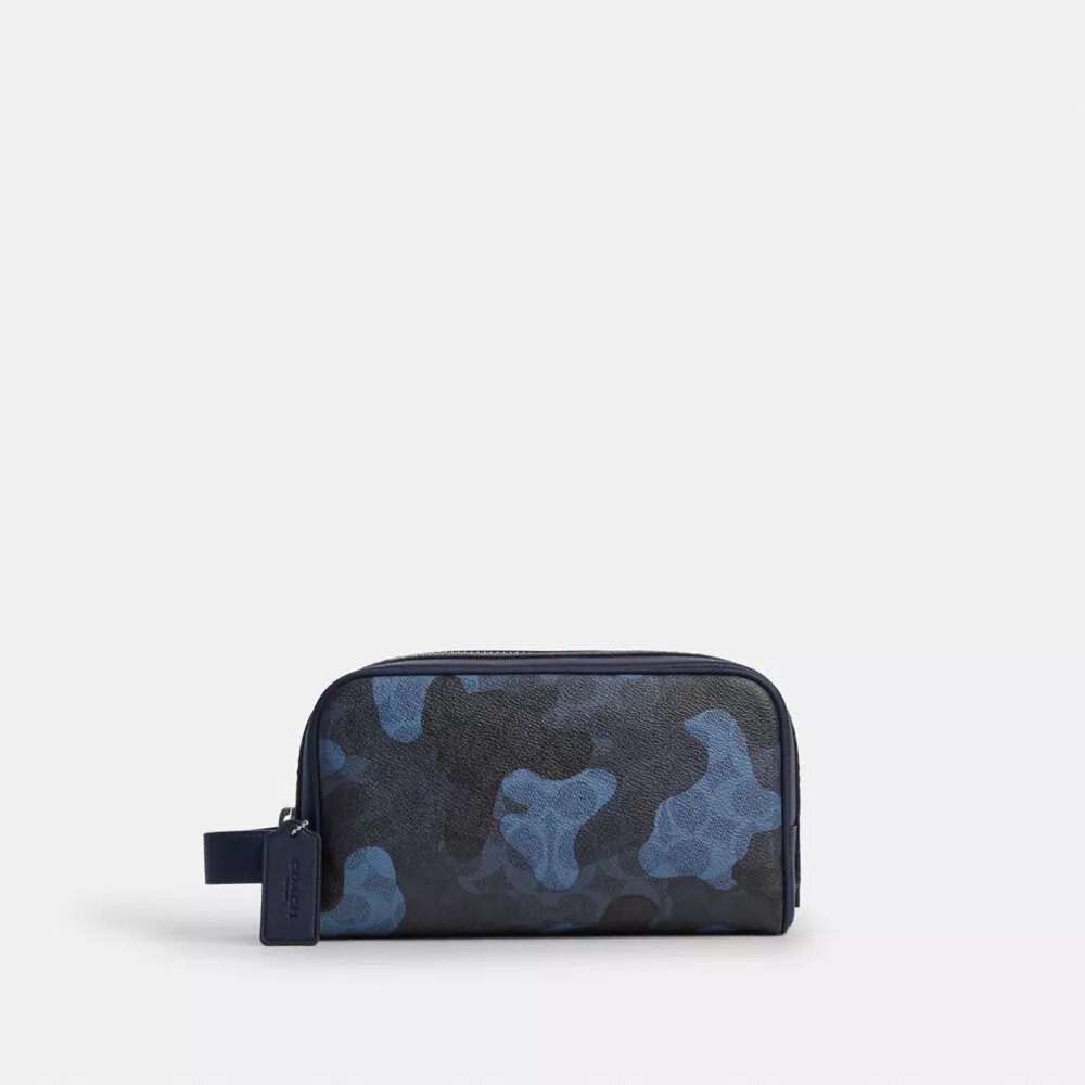 Kleine reisset in kenmerkende camouflageprint
