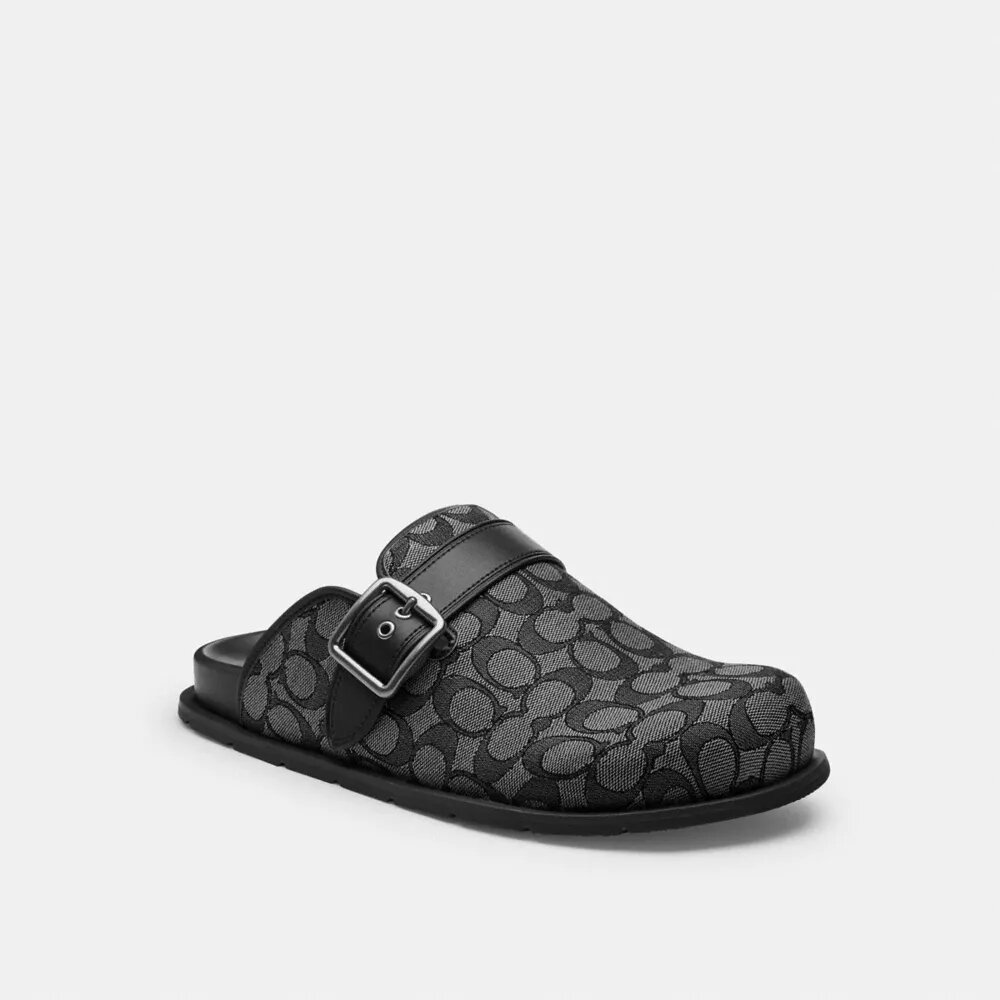 Klompjes met gesp in kenmerkend jacquard
