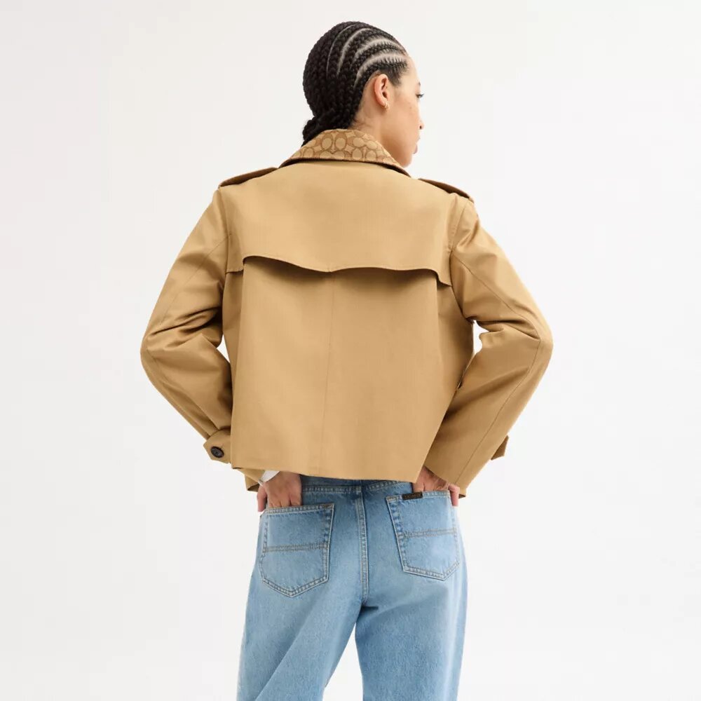 Korte trenchcoat met kenmerkende kraag