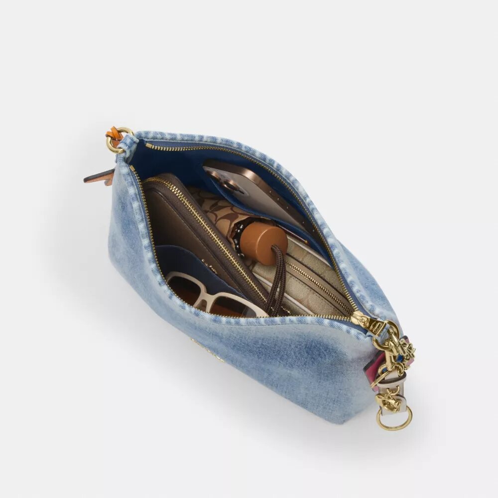 Laurel-schoudertas in Loved Denim met bedels