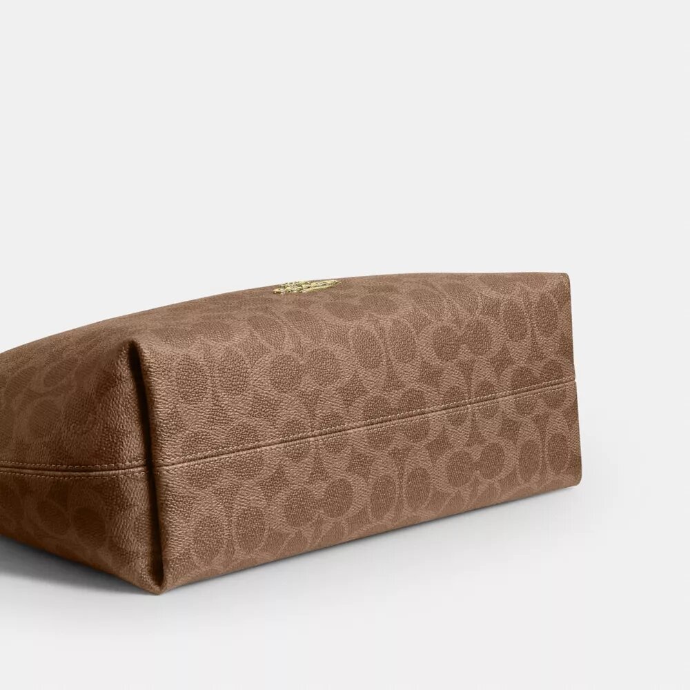 Laurel-schoudertas van Signature Canvas