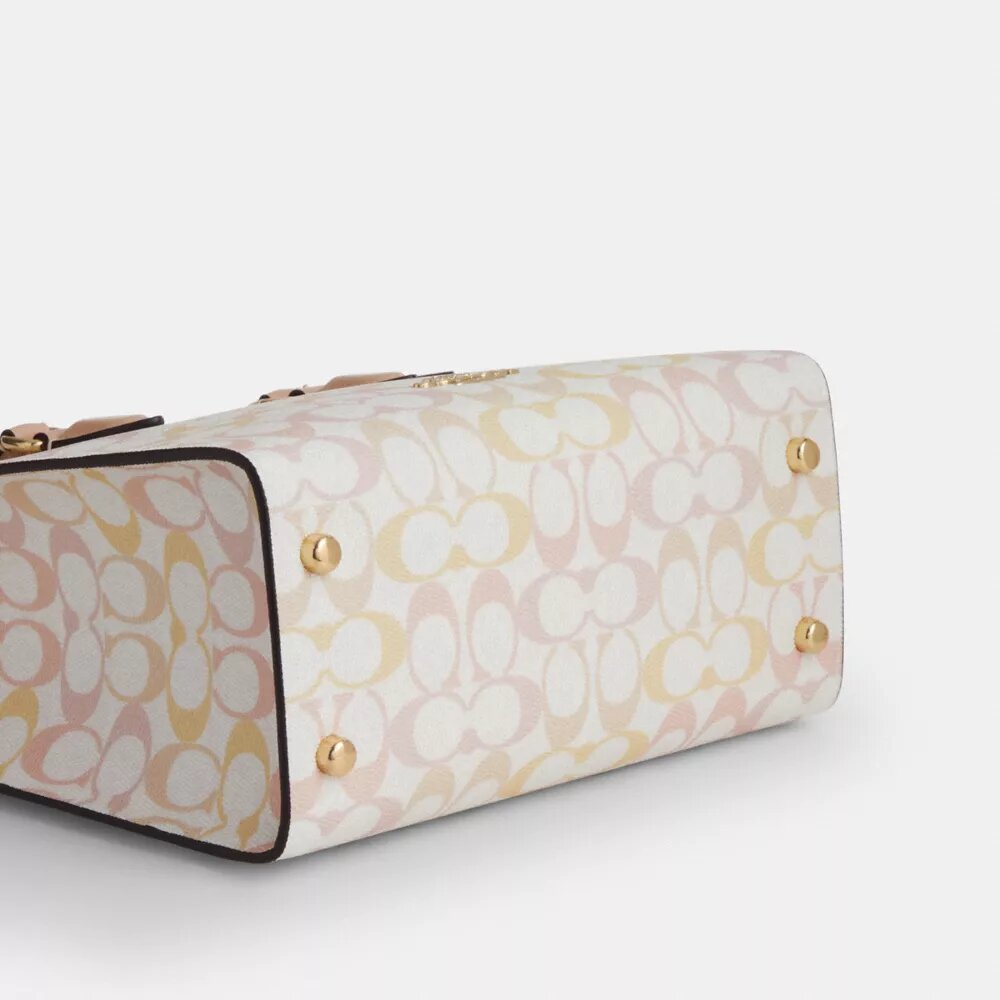 Maggie kleine Tote bag van Signature Canvas