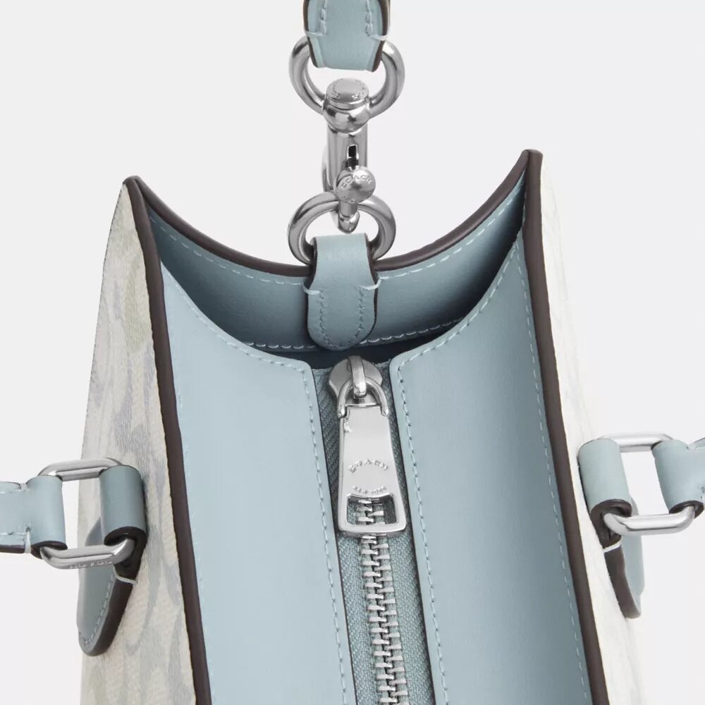 Maggie kleine Tote bag van Signature Canvas