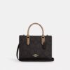 Maggie kleine Tote bag van Signature Canvas met blokprint